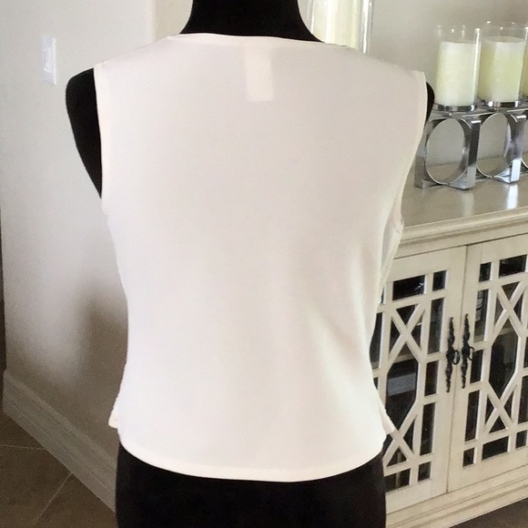 MSK sleeveless beaded v neck top, M - Picture 5 of 10